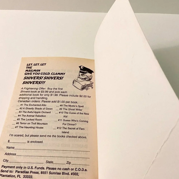 Vintage 1996 Lot of 2 Shivers The Locked Room and Ghost Writer Books No 3 and 5 - Picture 12 of 16